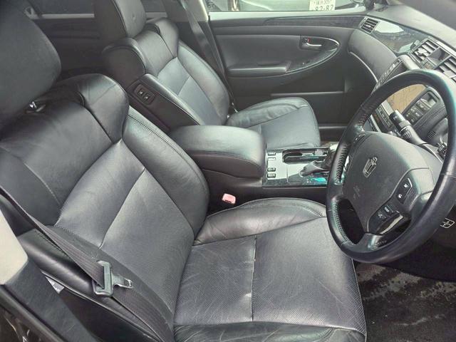 クラウン アスリート プレミアムエディション IDEAL製エアサス・BMWブラウンオールペン車・VsKf 19inAW・エムゲインFRエアロ・スリーキャッツマフラー・サンルーフ・バックカメラ・ETC・レクサスシフトノブ・エアサスリモコン(24枚目)