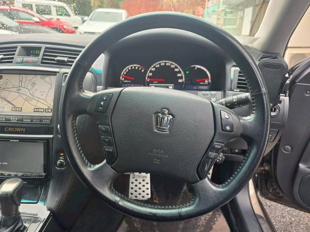 クラウン アスリート プレミアムエディション IDEAL製エアサス・BMWブラウンオールペン車・VsKf 19inAW・エムゲインFRエアロ・スリーキャッツマフラー・サンルーフ・バックカメラ・ETC・レクサスシフトノブ・エアサスリモコン(25枚目)