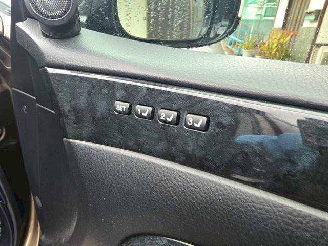 クラウン アスリート プレミアムエディション IDEAL製エアサス・BMWブラウンオールペン車・VsKf 19inAW・エムゲインFRエアロ・スリーキャッツマフラー・サンルーフ・バックカメラ・ETC・レクサスシフトノブ・エアサスリモコン(28枚目)