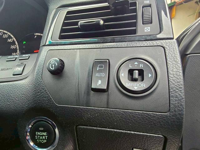 クラウン アスリート プレミアムエディション IDEAL製エアサス・BMWブラウンオールペン車・VsKf 19inAW・エムゲインFRエアロ・スリーキャッツマフラー・サンルーフ・バックカメラ・ETC・レクサスシフトノブ・エアサスリモコン(32枚目)