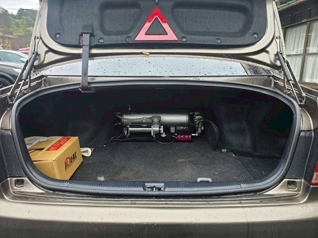 クラウン アスリート プレミアムエディション IDEAL製エアサス・BMWブラウンオールペン車・VsKf 19inAW・エムゲインFRエアロ・スリーキャッツマフラー・サンルーフ・バックカメラ・ETC・レクサスシフトノブ・エアサスリモコン(48枚目)