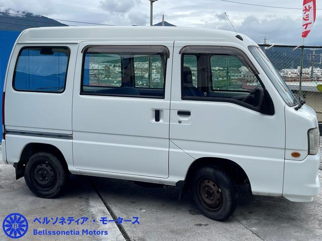 サンバーバン ＶＣ　５ＭＴ／キーレス／パワーウィンドウ／４３０００Ｋｍ／車検・整備付き／ＡＣ／禁煙（13枚目）