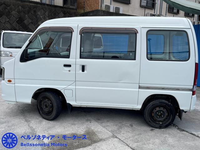 サンバーバン ＶＣ　５ＭＴ／キーレス／パワーウィンドウ／４３０００Ｋｍ／車検・整備付き／ＡＣ／禁煙（17枚目）