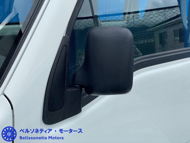 サンバーバン ＶＣ　５ＭＴ／キーレス／パワーウィンドウ／４３０００Ｋｍ／車検・整備付き／ＡＣ／禁煙（18枚目）