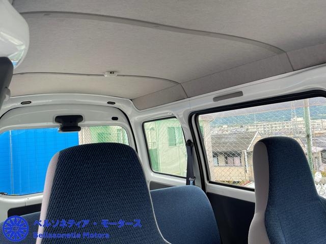 サンバーバン ＶＣ　５ＭＴ／キーレス／パワーウィンドウ／４３０００Ｋｍ／車検・整備付き／ＡＣ／禁煙（26枚目）