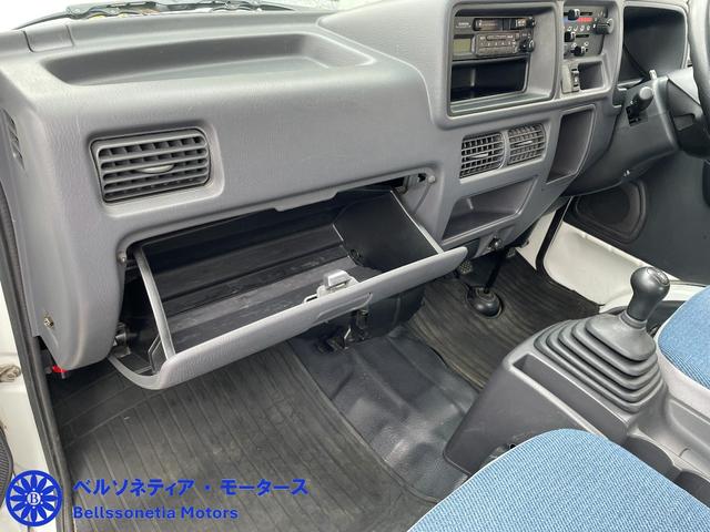 サンバーバン ＶＣ　５ＭＴ／キーレス／パワーウィンドウ／４３０００Ｋｍ／車検・整備付き／ＡＣ／禁煙（34枚目）