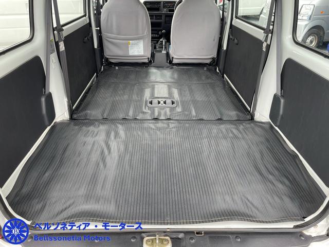 サンバーバン ＶＣ　５ＭＴ／キーレス／パワーウィンドウ／４３０００Ｋｍ／車検・整備付き／ＡＣ／禁煙（47枚目）