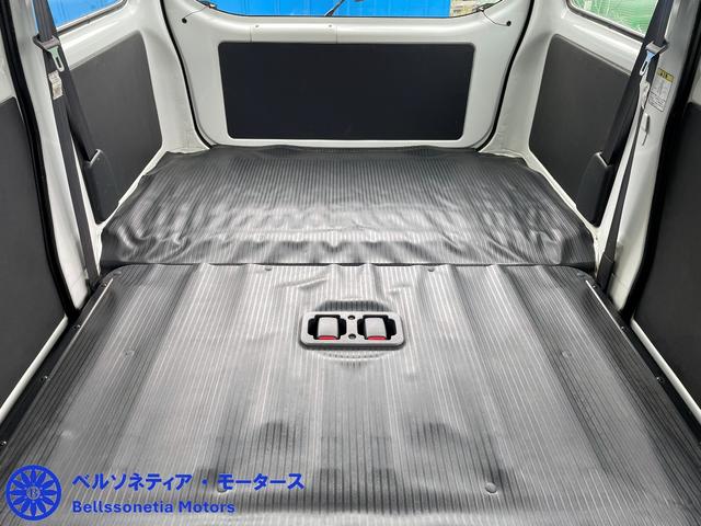 サンバーバン ＶＣ　５ＭＴ／キーレス／パワーウィンドウ／４３０００Ｋｍ／車検・整備付き／ＡＣ／禁煙（48枚目）