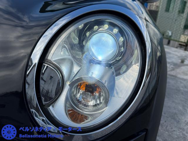 ＭＩＮＩ クーパー　６ＭＴ／３ドア／ナビ／ＥＴＣ／純正ＡＷ／キーレス／フォグランプ（20枚目）