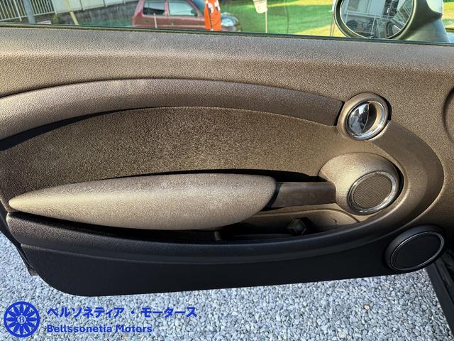 ＭＩＮＩ クーパー　６ＭＴ／３ドア／ナビ／ＥＴＣ／純正ＡＷ／キーレス／フォグランプ（41枚目）