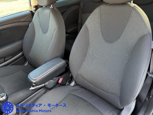 ＭＩＮＩ クーパー　６ＭＴ／３ドア／ナビ／ＥＴＣ／純正ＡＷ／キーレス／フォグランプ（43枚目）