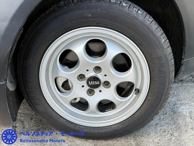 ＭＩＮＩ クーパー　６ＭＴ／３ドア／ナビ／ＥＴＣ／純正ＡＷ／キーレス／フォグランプ（67枚目）