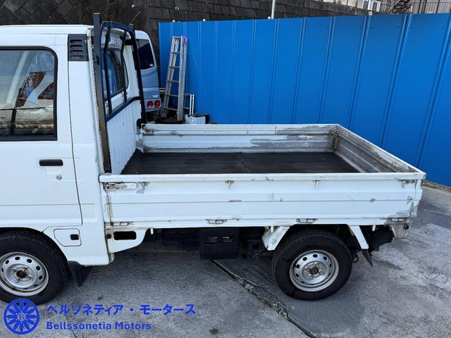 サンバートラック ＳＤＸ　ＡＣ／パートタイム４ＷＤ／５ＭＴ／ラジオ／三方開／走行８１００Ｋｍ／車検Ｒ８．９月（22枚目）