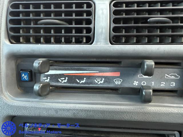 サンバートラック ＳＤＸ　ＡＣ／パートタイム４ＷＤ／５ＭＴ／ラジオ／三方開／走行８１００Ｋｍ／車検Ｒ８．９月（36枚目）