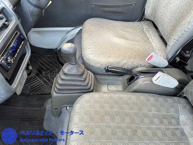 サンバートラック ＳＤＸ　ＡＣ／パートタイム４ＷＤ／５ＭＴ／ラジオ／三方開／走行８１００Ｋｍ／車検Ｒ８．９月（38枚目）