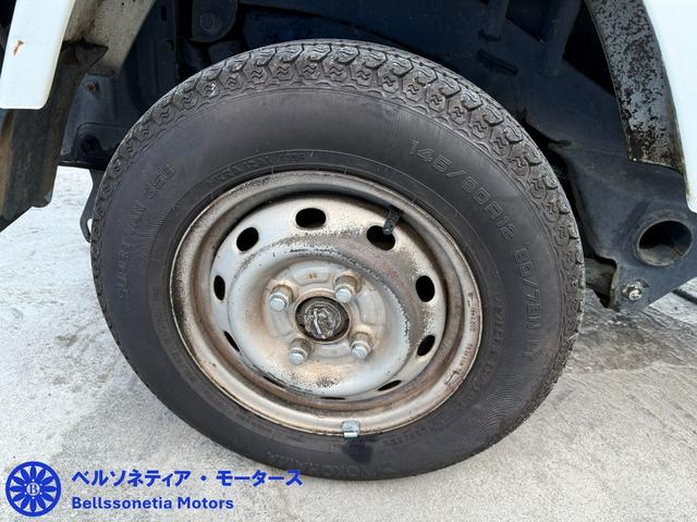 サンバートラック ＳＤＸ　ＡＣ／パートタイム４ＷＤ／５ＭＴ／ラジオ／三方開／走行８１００Ｋｍ／車検Ｒ８．９月（49枚目）