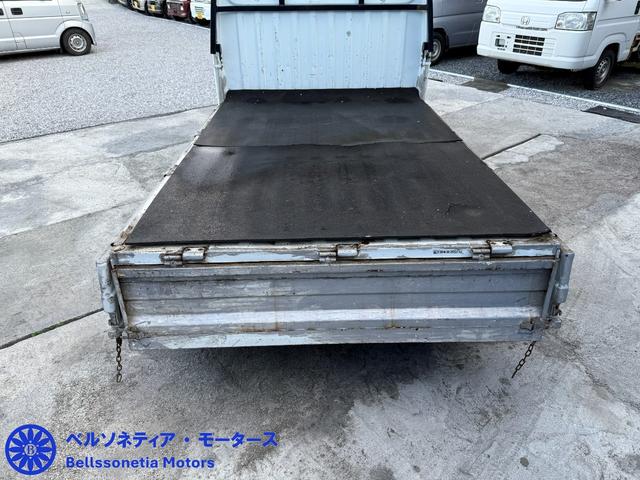 サンバートラック ＳＤＸ　ＡＣ／パートタイム４ＷＤ／５ＭＴ／ラジオ／三方開／走行８１００Ｋｍ／車検Ｒ８．９月（54枚目）