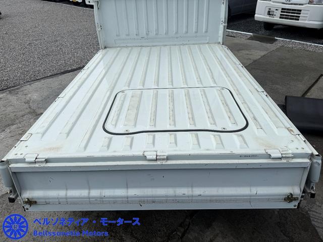 サンバートラック ＴＢ　走行３５０００Ｋｍ／車検Ｒ８．１１／ＡＴ／１オーナー／禁煙（26枚目）
