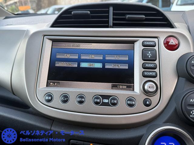フィットハイブリッド ナビプレミアムセレクション　クルーズコントロール／純正ナビ／ＥＴＣ／Ｂカメラ／ワンセグＴＶ／電動格納ミラー／車検２年付き／走行４２０００（30枚目）