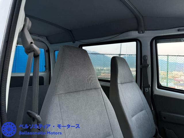 ミニキャブバン 　４ＷＤ／ＥＴＣ／ナビ／Ｂｌｕｅｔｏｏｔｈ／前後ドラレコ／車検Ｒ８．１１月／走行７００００Ｋｍ（31枚目）