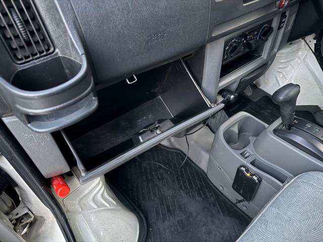 ミニキャブバン 　４ＷＤ／ＥＴＣ／ナビ／Ｂｌｕｅｔｏｏｔｈ／前後ドラレコ／車検Ｒ８．１１月／走行７００００Ｋｍ（46枚目）