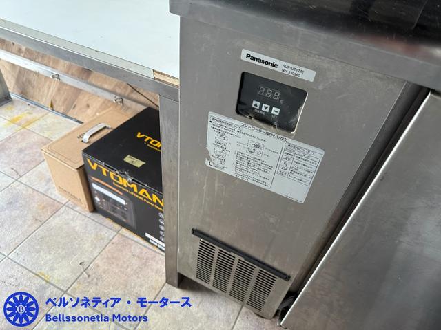 ダイナトラック キッチンカー/車検・点検/フードトラック/移動販売/3層シンク/シャッター式/Bモニター/ETC/LPG(18枚目)