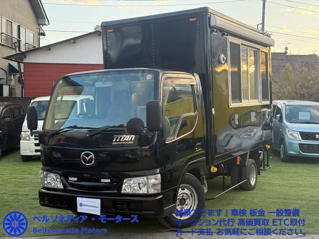 タイタンダッシュ キッチンカー/フードトラック/3層シンク/Bモニター/Bカメラ/ETC/ガソリン/AT(9枚目)