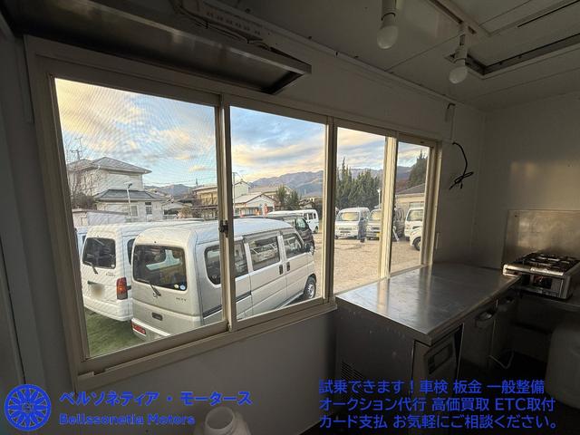 タイタンダッシュ キッチンカー/フードトラック/3層シンク/Bモニター/Bカメラ/ETC/ガソリン/AT(20枚目)