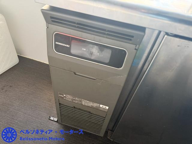 タイタンダッシュ キッチンカー/フードトラック/3層シンク/Bモニター/Bカメラ/ETC/ガソリン/AT(24枚目)