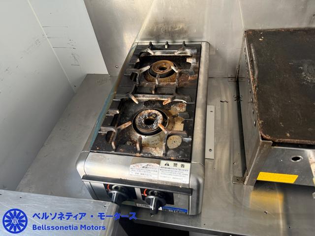 タイタンダッシュ キッチンカー/フードトラック/3層シンク/Bモニター/Bカメラ/ETC/ガソリン/AT(26枚目)