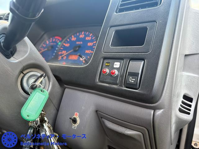 タイタンダッシュ キッチンカー/フードトラック/3層シンク/Bモニター/Bカメラ/ETC/ガソリン/AT(39枚目)