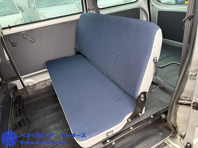 サンバーバン トランスポーター　ＡＣ／キーレス／５ＭＴ／１オーナー／記録簿／車検２年／走行８００００Ｋｍ（36枚目）