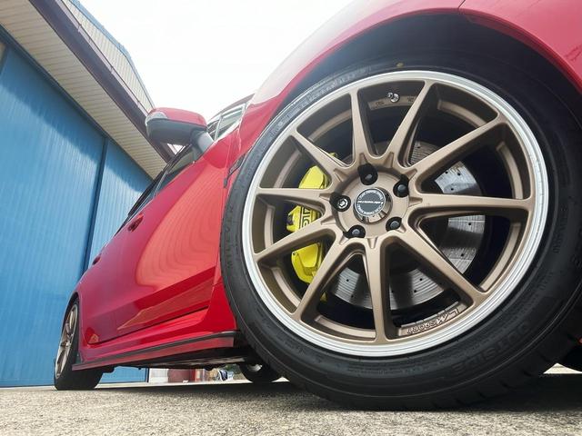 ＷＲＸ ＳＴＩ ＳＴＩ　（クイックシフト・エンジン・ミッションマウント・フロント・サイド・リアサイドエアロ・フロントタワーバー）純正ナビ・バックカメラ・社外１８ＡＷ・グレッディマフラー・ブリッツ車高調・純正ハンドル・シート有（17枚目）