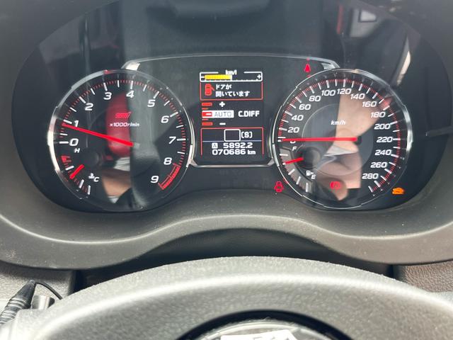 ＷＲＸ ＳＴＩ ＳＴＩ　（クイックシフト・エンジン・ミッションマウント・フロント・サイド・リアサイドエアロ・フロントタワーバー）純正ナビ・バックカメラ・社外１８ＡＷ・グレッディマフラー・ブリッツ車高調・純正ハンドル・シート有（26枚目）