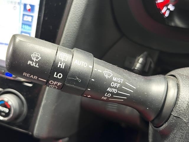 ＷＲＸ ＳＴＩ ＳＴＩ　（クイックシフト・エンジン・ミッションマウント・フロント・サイド・リアサイドエアロ・フロントタワーバー）純正ナビ・バックカメラ・社外１８ＡＷ・グレッディマフラー・ブリッツ車高調・純正ハンドル・シート有（33枚目）