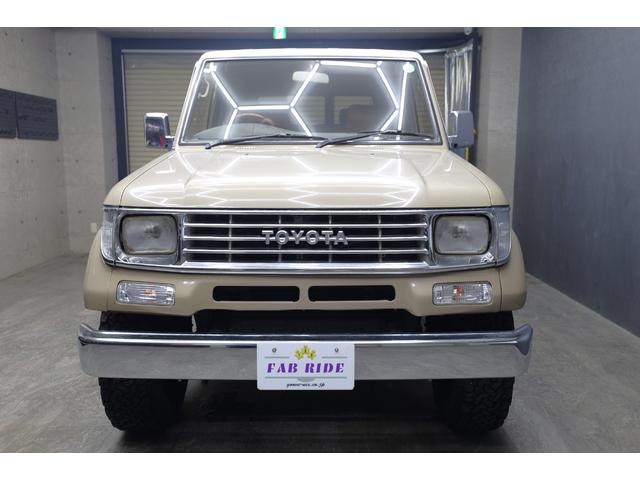 ランドクルーザープラド SX 全塗装ツートン車(ベージュ・ホワイト) 4WD 社外16インチホイール オールテレーンタイヤ Panasonicナビ・フルセグTV 社外ステアリング 茶シートカバー 社外キーレス ETC(7枚目)