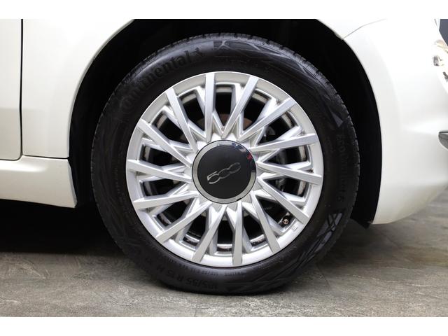 ５００Ｃ ツインエア　ドルチェヴィータ　右ハンドル　４人乗り　レッドソフトトップ　１５インチＡＷ　５速デュアロジック　純正ディスプレイオーディオ　ステアリングスイッチ　ＥＴＣ（4枚目）