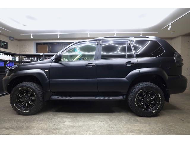 ランドクルーザープラド TZ TZ 8人乗り マットカラーカスタム 社外ヘッドライト・リアテール 17インチホイール・オールテレーンタイヤ クルーズコントロール 純正ナビ ルーフレール ETC(9枚目)