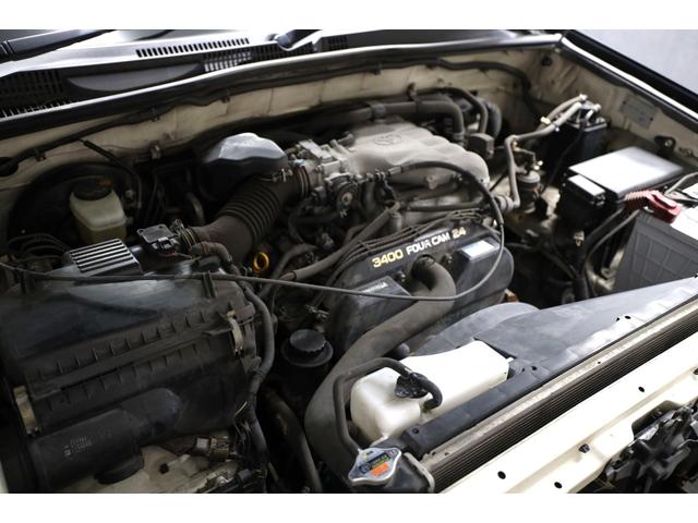 ランドクルーザープラド TZ TZ 8人乗り マットカラーカスタム 社外ヘッドライト・リアテール 17インチホイール・オールテレーンタイヤ クルーズコントロール 純正ナビ ルーフレール ETC(19枚目)