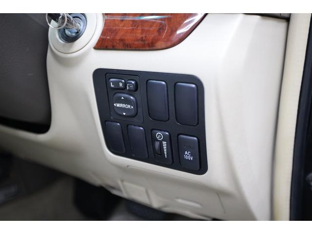 ランドクルーザープラド TZ TZ 8人乗り マットカラーカスタム 社外ヘッドライト・リアテール 17インチホイール・オールテレーンタイヤ クルーズコントロール 純正ナビ ルーフレール ETC(24枚目)