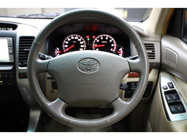 ランドクルーザープラド TZ TZ 8人乗り マットカラーカスタム 社外ヘッドライト・リアテール 17インチホイール・オールテレーンタイヤ クルーズコントロール 純正ナビ ルーフレール ETC(25枚目)