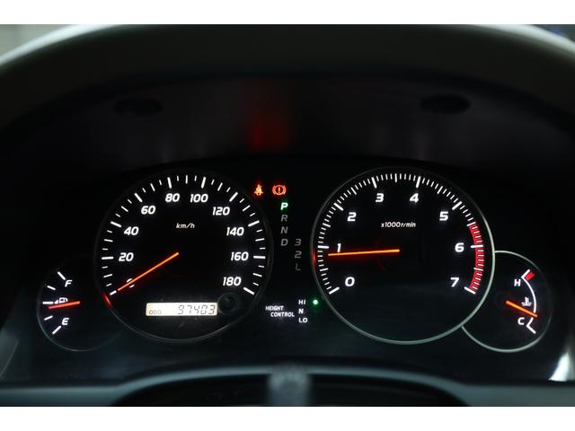 ランドクルーザープラド TZ TZ 8人乗り マットカラーカスタム 社外ヘッドライト・リアテール 17インチホイール・オールテレーンタイヤ クルーズコントロール 純正ナビ ルーフレール ETC(26枚目)