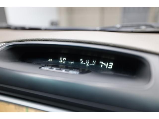 ランドクルーザープラド TZ TZ 8人乗り マットカラーカスタム 社外ヘッドライト・リアテール 17インチホイール・オールテレーンタイヤ クルーズコントロール 純正ナビ ルーフレール ETC(28枚目)