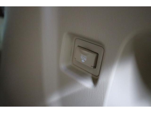 ランドクルーザープラド TZ TZ 8人乗り マットカラーカスタム 社外ヘッドライト・リアテール 17インチホイール・オールテレーンタイヤ クルーズコントロール 純正ナビ ルーフレール ETC(42枚目)