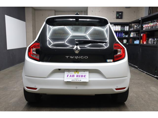 トゥインゴ ＥＤＣ　ワンオーナー　後期モデル　アルパインナビ・ＴＶ　バックカメラ　ＬＥＤヘッドランプ　クルーズコントロール　レーンキープアシスト　クリアランスソナー　純正１５インチＡＷ　右ハンドル　４人乗り（12枚目）