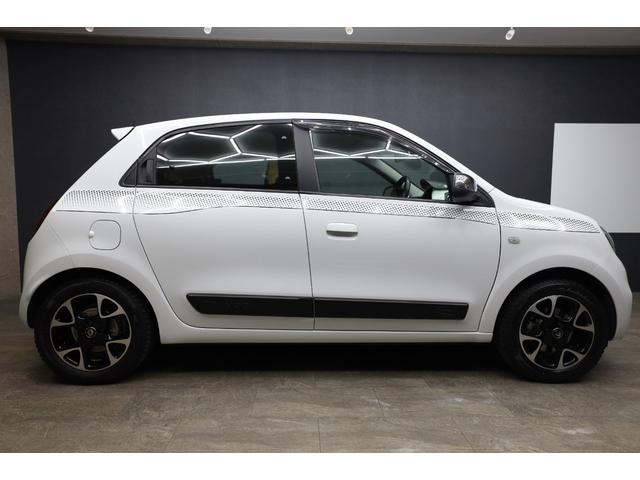 トゥインゴ ＥＤＣ　ワンオーナー　後期モデル　アルパインナビ・ＴＶ　バックカメラ　ＬＥＤヘッドランプ　クルーズコントロール　レーンキープアシスト　クリアランスソナー　純正１５インチＡＷ　右ハンドル　４人乗り（14枚目）