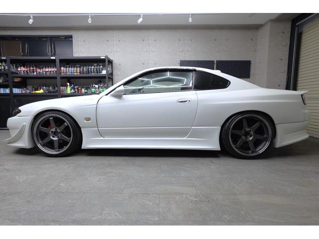 シルビア スペックR VERTEXlANGフルエアロ TEIN車高調 HKSマフラー ルーフエンドスポイラー トランクスポイラー カーボンボンネットGPスポーツワイドフェンダー ガナドールミラー BRIDEシート2脚(9枚目)