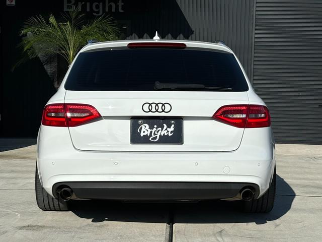 Ａ４アバント ２．０ＴＦＳＩ　Ａ４アバント２．０ＴＦＳＩ　ＳＥパッケージ　ＫＷ車高調サンルーフ　１９インチＡＷ　バックカメラ　禁煙車修復歴無し　車検２年付（8枚目）