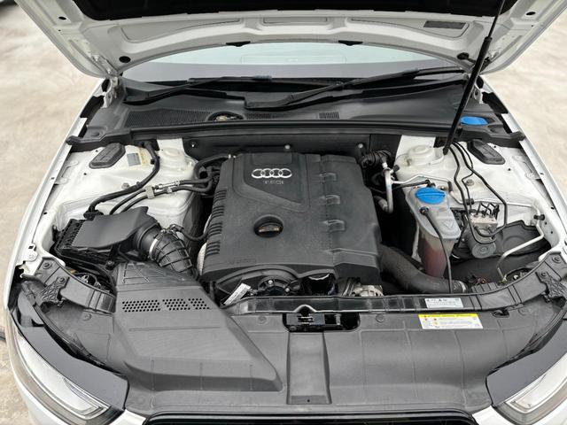 Ａ４アバント ２．０ＴＦＳＩ　Ａ４アバント２．０ＴＦＳＩ　ＳＥパッケージ　ＫＷ車高調サンルーフ　１９インチＡＷ　バックカメラ　禁煙車修復歴無し　車検２年付（61枚目）