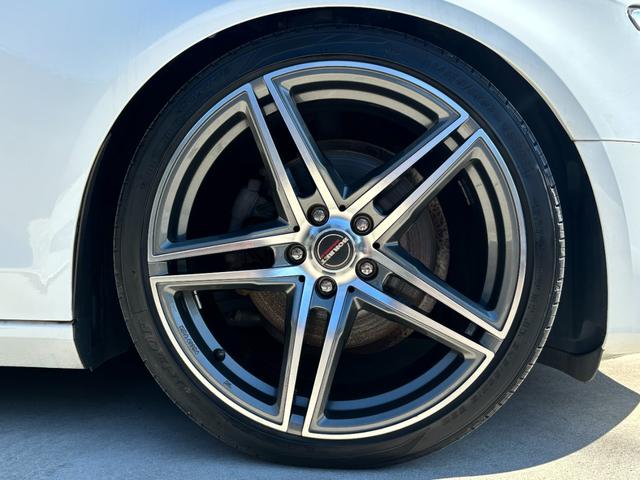 Ａ４アバント ２．０ＴＦＳＩ　Ａ４アバント２．０ＴＦＳＩ　ＳＥパッケージ　ＫＷ車高調サンルーフ　１９インチＡＷ　バックカメラ　禁煙車修復歴無し　車検２年付（64枚目）